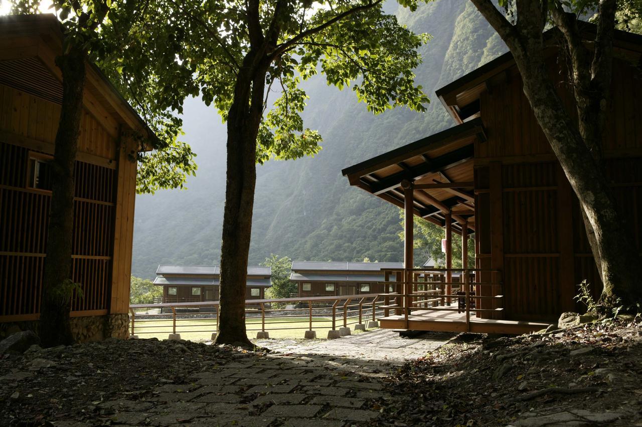 Taroko Village Hotel Fushi Exterior photo
